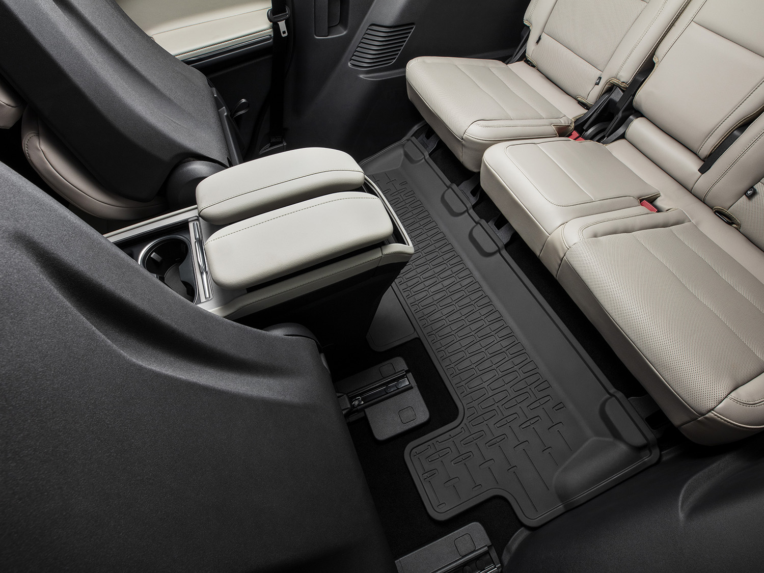 Image pour Floor Liner All-Weather for 3rd Row with 2nd Row Bench Seat & Captain's Chairs without Console for Navigator à partir de AccessoriesCanada