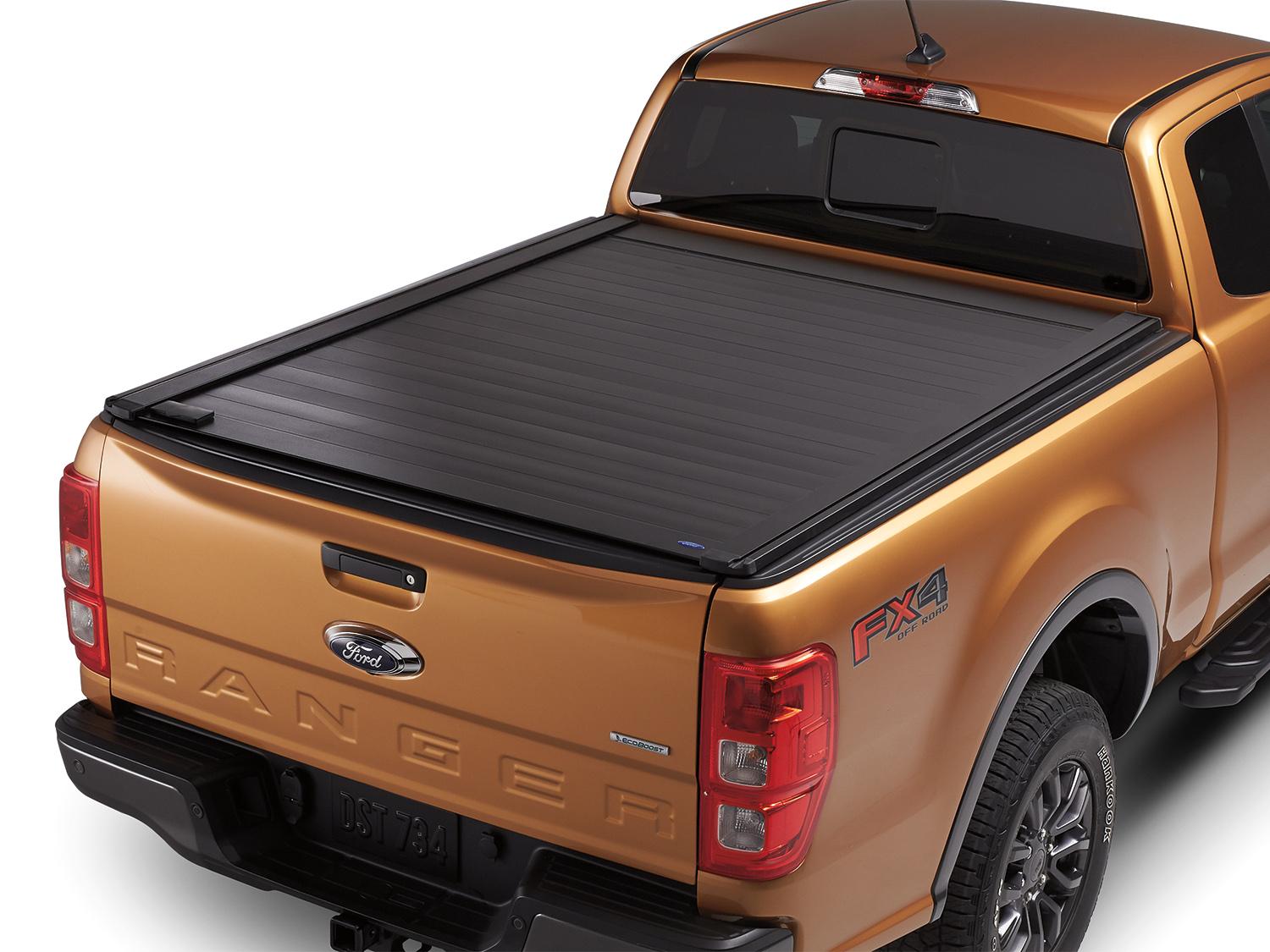 Image for Tonneau/Bed Cover - Retractable for 5' Bed from AccessoriesCanada